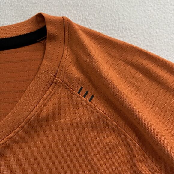 Lululemon Men RINS Solid Orange License To Train Relaxed Short Sleeve Shirt L - Picture 3 of 8